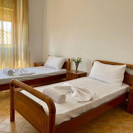Roel Apartments Shkodra Center Esterno foto