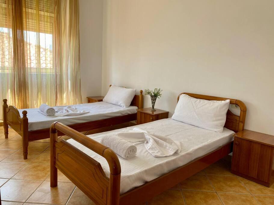 Roel Apartments Shkodra Center Esterno foto