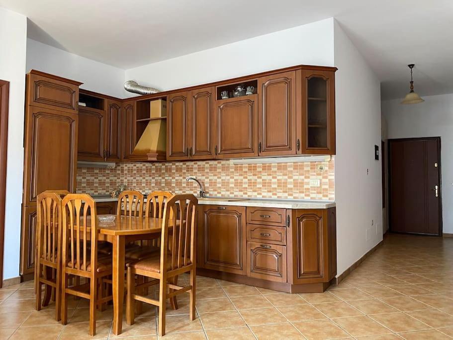 Roel Apartments Shkodra Center Esterno foto